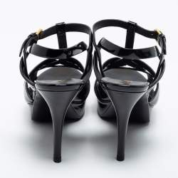 مملوكة مسبقًا صندل سان لوران تربيوت جلد أسود لامع نعل سميك مقاس 39