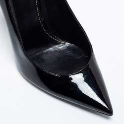 مملوكة مسبقًا حذاء كعب عالي سان لوران أوبيوم جلد أسود لامع مقدمة مدببة مقاس 39.5