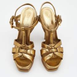 مملوكة مسبقًا صندل سان لوران تريبوت جلد نقشة سحلية ذهبي نعل سميك مقاس 38.5