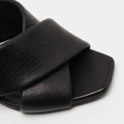 Pre Owned Saint Laurent Black leather Loulou Slide Sandals Size 35.5
