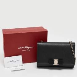 Pre Owned Salvatore Ferragamo Black Leather Vara Bow Chain Bag