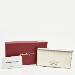 مملوكة مسبقًا محفظة طويلة سالفاتوري فيراغامو غانسيني جلد ذهبي