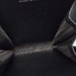 مملوكة مسبقًا محفظة عملات معدنية سالفاتوري فيراغامو فيونكة فارا جلد فوشيا داكن