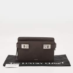 Pre Owned Salvatore Ferragamo Hug Dark Beige Leather Clutch