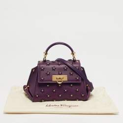 مملوكة مسبقًا حقيبة سالفاتوري فيراغامو صوفيا صغيرة جلد أ�رجواني مزخرفة بنجوم بيد علوية