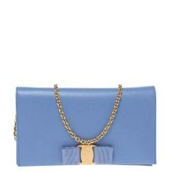 مملوكة مسبقًا Salvatore Ferragamo Light Blue Leather Miss Vara Wallet On Chain