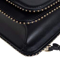 Pre Owned حقيبة كتف سالفاتوري فيراغامو فارا RW  جلد سوداء بقلاب 