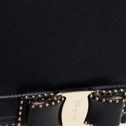 Pre Owned حقيبة كتف سالفاتوري فيراغامو فارا RW  جلد سوداء بقلاب 