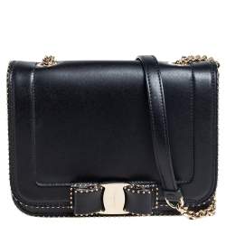 Pre Owned حقيبة كتف سالفاتوري فيراغامو فارا RW  جلد سوداء بقلاب 