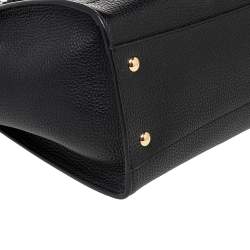 مملوكة مسبقًا Salvatore Ferragamo Black Leather Medium Amy Tote