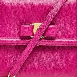 مملوكة مسبقًا Salvatore Ferragamo Pink Leather Carrie Top Handle Bag