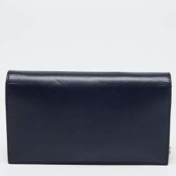 مملوكة مسبقًا Salvatore Ferragamo Navy Blue Leather Miss Vara Wallet on chain 