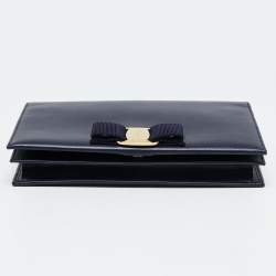 مملوكة مسبقًا Salvatore Ferragamo Navy Blue Leather Miss Vara Wallet on chain 