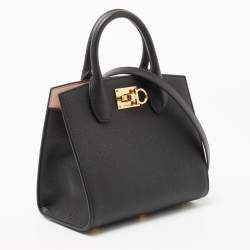 Pre Owned Salvatore Ferragamo Black Leather Small Studio Box Bag
