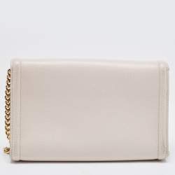 مملوكة مسبقًا Salvatore Ferragamo Light Pink Leather Vara Bow Wallet on Chain 