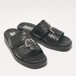 Pre Owned Salvatore Ferragamo Black Ostrich Leather Lufti Flat Sandals Size 41