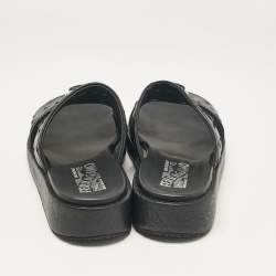 Pre Owned Salvatore Ferragamo Black Ostrich Leather Lufti Flat Sandals Size 41