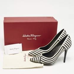 Salvatore Ferragamo Black/White Leather Susi Graph Pumps Size 38