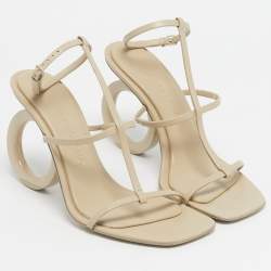 Pre Owned Salvatore Ferragamo Beige Leather Elina X5 Sandals Size 38