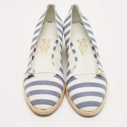 Pre Owned حذاء كعب عالي سالفاتوري فيراغامو قماش مخطط أزرق / أبيض إسبرادريل أودري مقاس 40