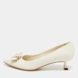 Pre Owned Salvatore Ferragamo Cream Leather Vara Plate Pumps Size 39.5
