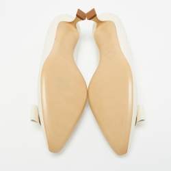 Pre Owned Salvatore Ferragamo Cream Leather Vara Plate Pumps Size 39.5