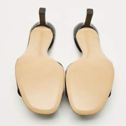 مملوكة مسبقًا Salvatore Ferragamo Vara Bow Size 39.5 Black Patent Leather Slide Sandals