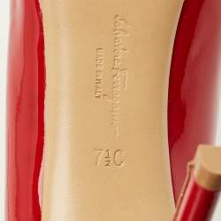 Pre Owned حذاء كعب عالي سالفاتوري فيراغامو أوسيمو جلد بيج لامع نعل سميك مقاس 37.5