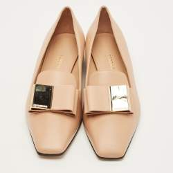 Pre Owned حذاء سالفاتوري فيراغامو ليدا جلد بيج بفببوناك مقاس 40