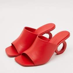 مملوكة مسبقًا Salvatore Ferragamo Astro Size 38 Red Leather Slide Sandals
