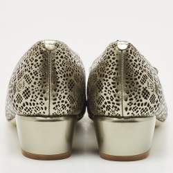 Pre Owned Salvatore Ferragamo Gold Leather Laser Cut Vara Pumps Size 37.5