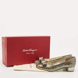 Pre Owned Salvatore Ferragamo Gold Leather Laser Cut Vara Pumps Size 37.5