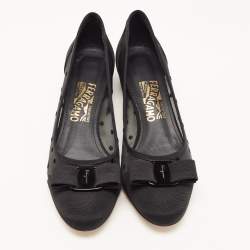 Pre Owned Salvatore Ferragamo Black Mesh and Canvas Varina Pumps Size 39