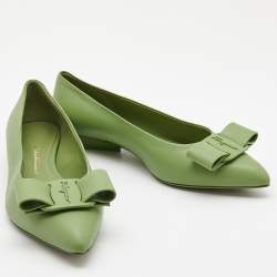 Pre Owned Salvatore Ferragamo Green Leather Viva Bow Ballet Flats Size 39