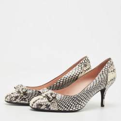 Pre Owned Salvatore Ferragamo Cream/Black Water Snakeskin Pumps Size 40.5