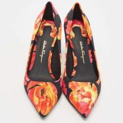 Pre Owned Salvatore Ferragamo Multicolor Floral Canvas Badia Pumps Size 37.5