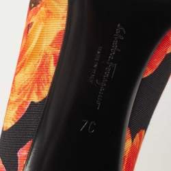 Pre Owned Salvatore Ferragamo Multicolor Floral Canvas Badia Pumps Size 37.5