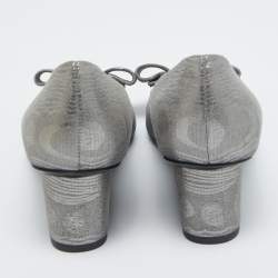 Pre Owned Salvatore Ferragamo Silver Texture Suede Vara Bow Pumps Size 36.5