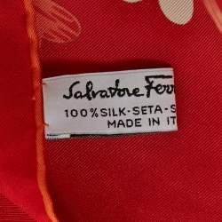 مملوكة مسبقًا وشاح سالفاتوري فيراغامو حرير طباعة قلوب حمراء