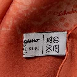 Pre Owned وشاح سالفاتوري فيراغامو حرير طباعة فهد وردي