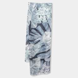 مملوكة مسبقًا Salvatore Ferragamo Blue Floral Print Silk Scarf