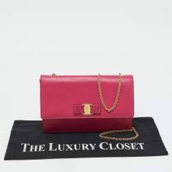 Pre Owned Salvatore Ferragamo Pink Saffiano Leather Vara Bow Chain Shoulder Bag