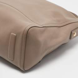 Pre Owned Salvatore Ferragamo Beige Leather Zipped Shoulder Bag