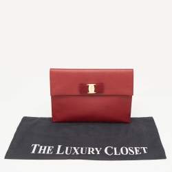Pre Owned Salvatore Ferragamo Red Leather Miss Vara Slim Clutch