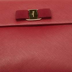 Pre Owned Salvatore Ferragamo Red Leather Miss Vara Slim Clutch