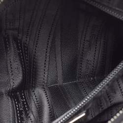 Pre Owned Salvatore Ferragamo Black Leather Gancini Romana Hobo