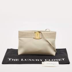 Salvatore Ferragamo Off White Leather Vara Bow Crossbody Bag
