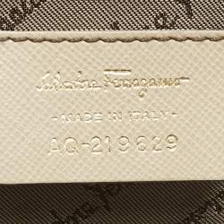 Pre Owned Salvatore Ferragamo Beige Leather Gancini Chain Clutch 
