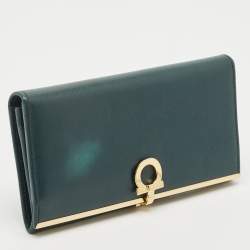 Salvatore Ferragamo Green Leather Gancio Clasp Continental Wallet