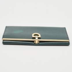 Salvatore Ferragamo Green Leather Gancio Clasp Continental Wallet